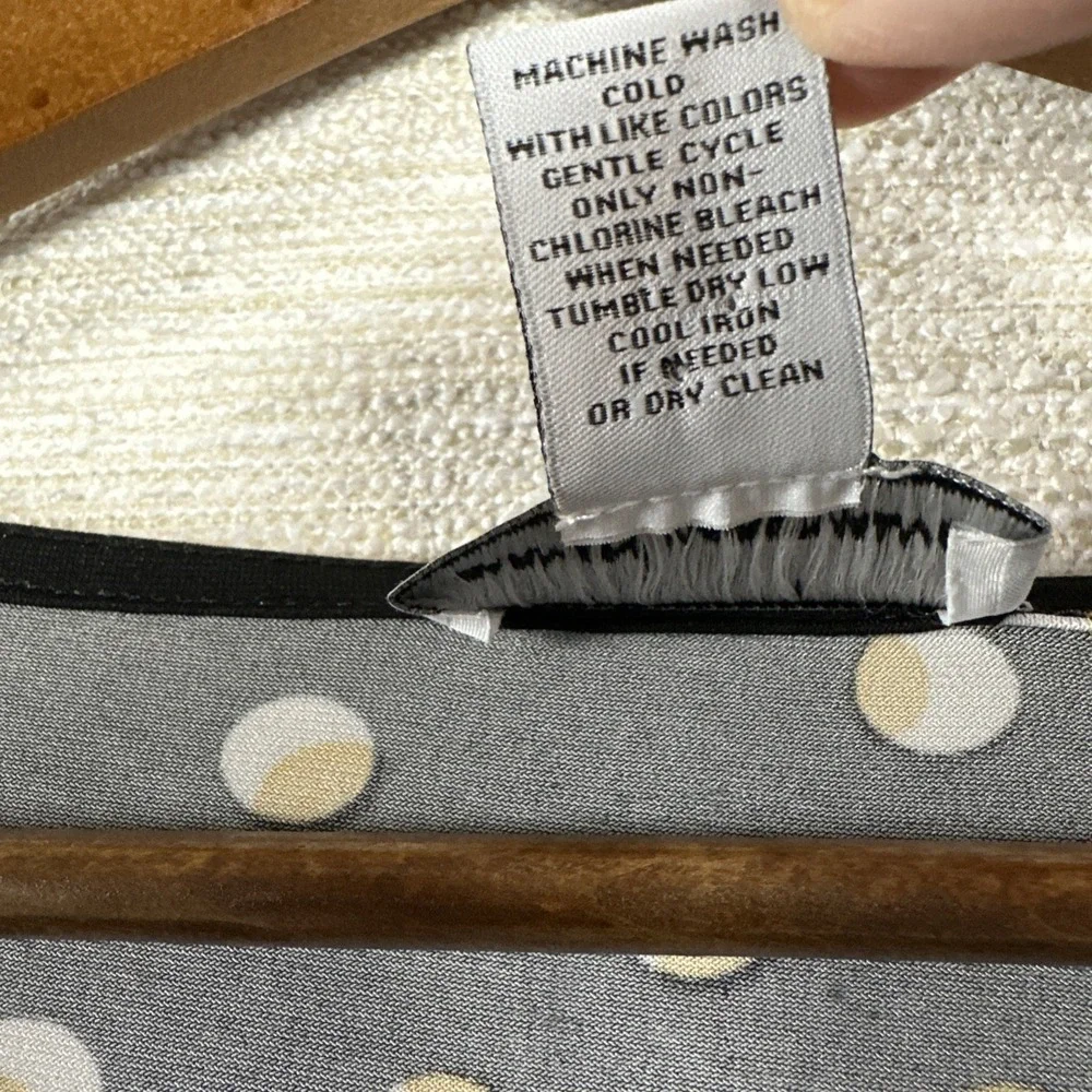 Carmen Marc Valvo 1X Polka Dot Blouse Bell Sleeve Top Black Gold Plus Size Work - Picture 3 of 11